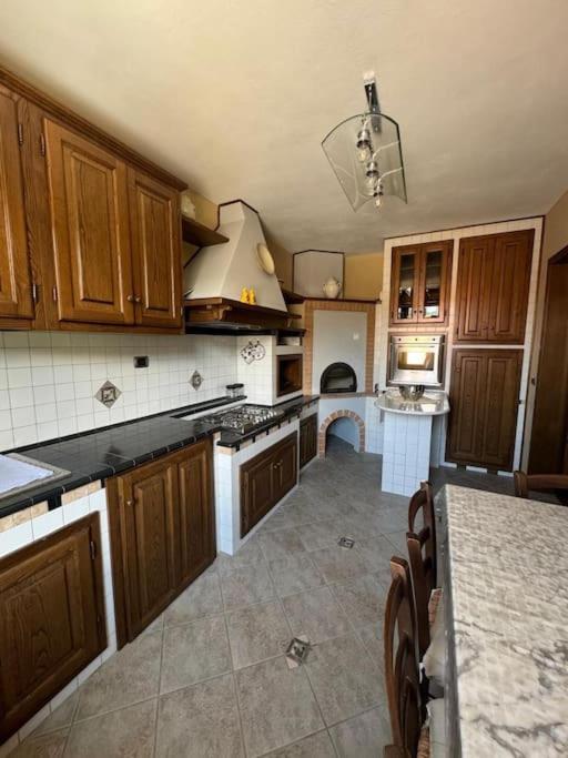 Appartamento Gallicano - La Tana Экстерьер фото